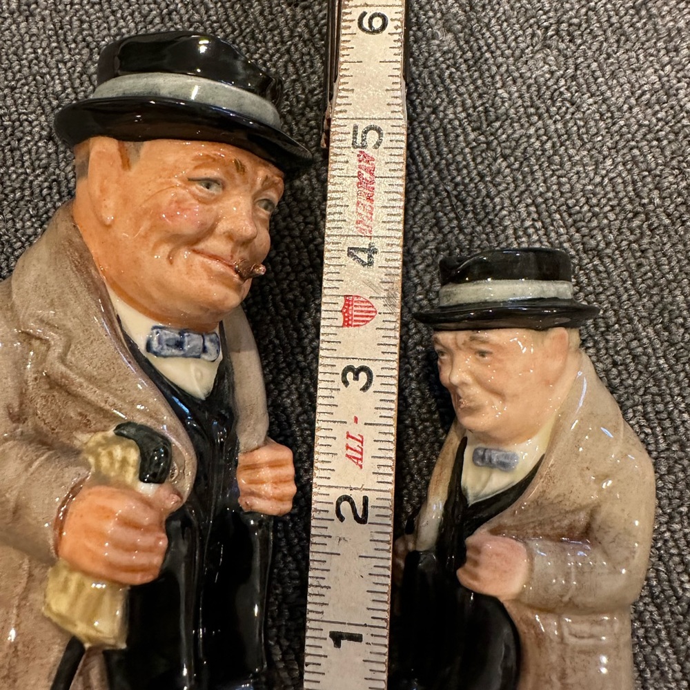 Winston Churchill Toby Jug Set of 2 - Picture 11 of 14